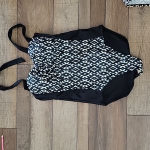 One piece swim